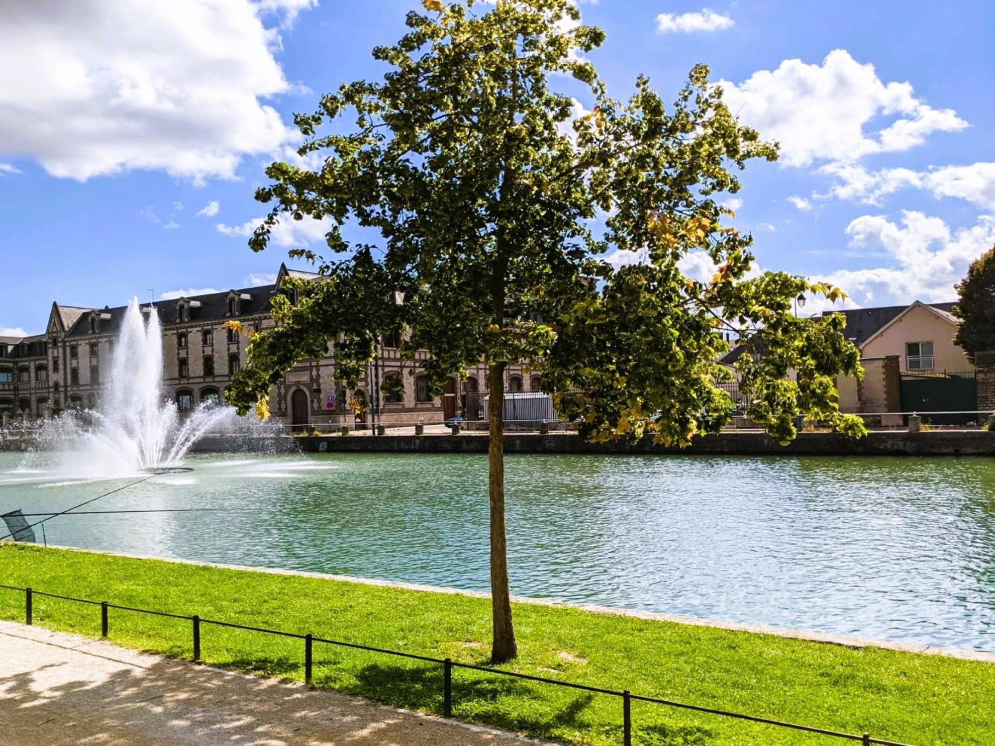 Ferienwohnung Au Coeur De Troyes - Calme Et Confort Exterior foto